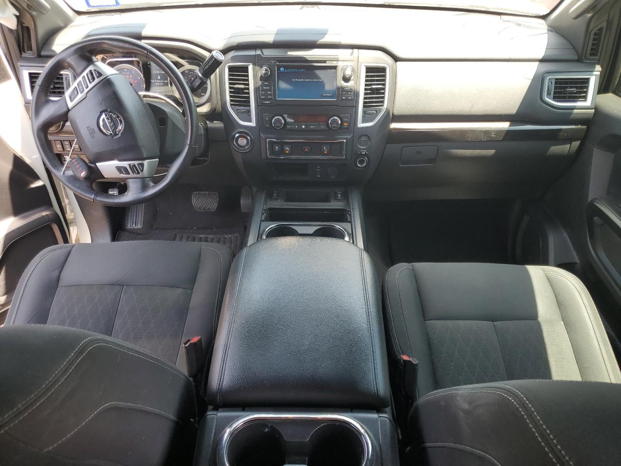 1N6AA1E68JN541643 NISSAN TITAN 2018