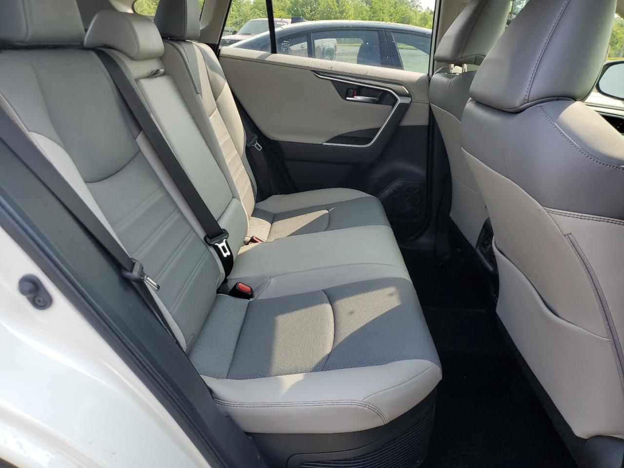 JTMD6RFVXND068166 TOYOTA RAV4 2022