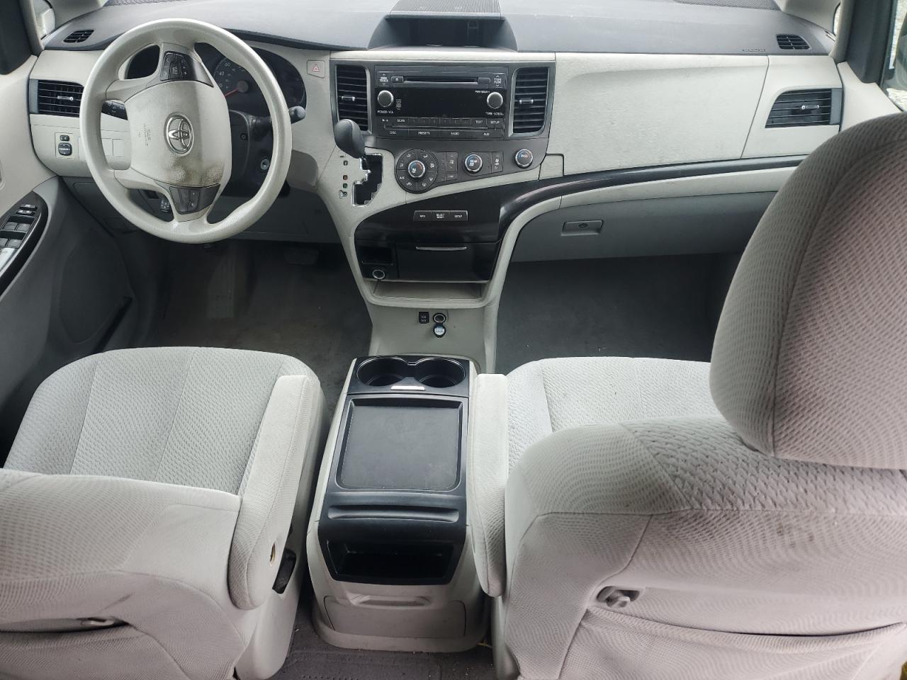 2011 Toyota Sienna Le VIN: 5TDKK3DCXBS081923 Lot: 62781695