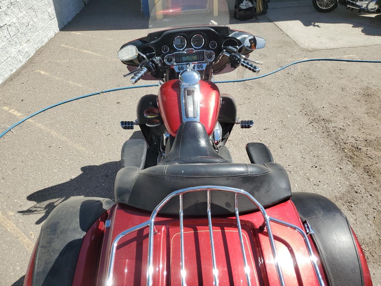2013 Harley-Davidson Flhtcutg Tri Glide Ultra Classic VIN: 1HD1MAM32DB857710 Lot: 59856375