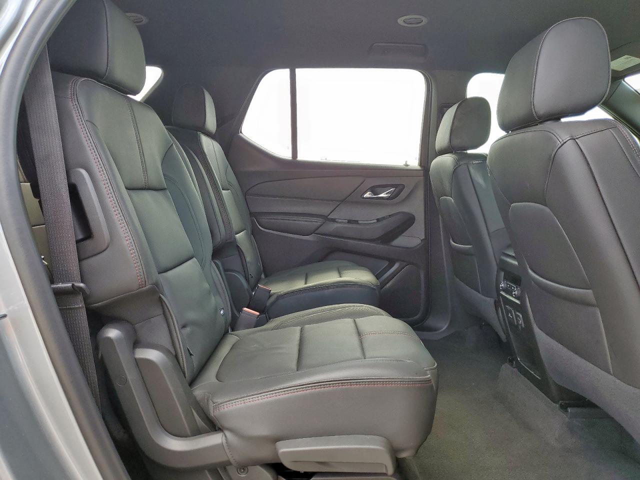 1GNERJKW5PJ271828 CHEVROLET TRAVERSE 2023