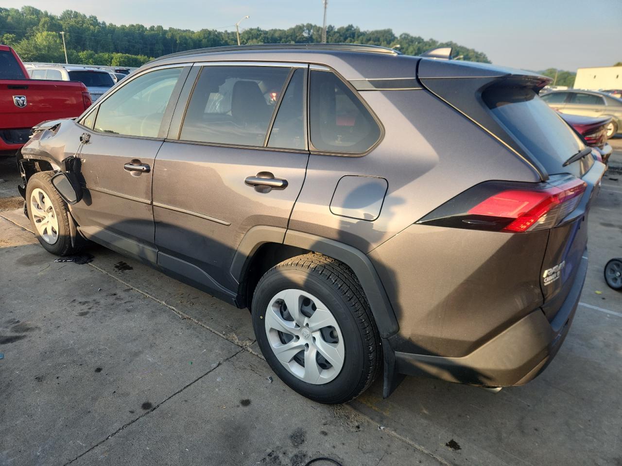 TOYOTA RAV4 2021 VIN JTMH1RFV4MD061289 фото 2