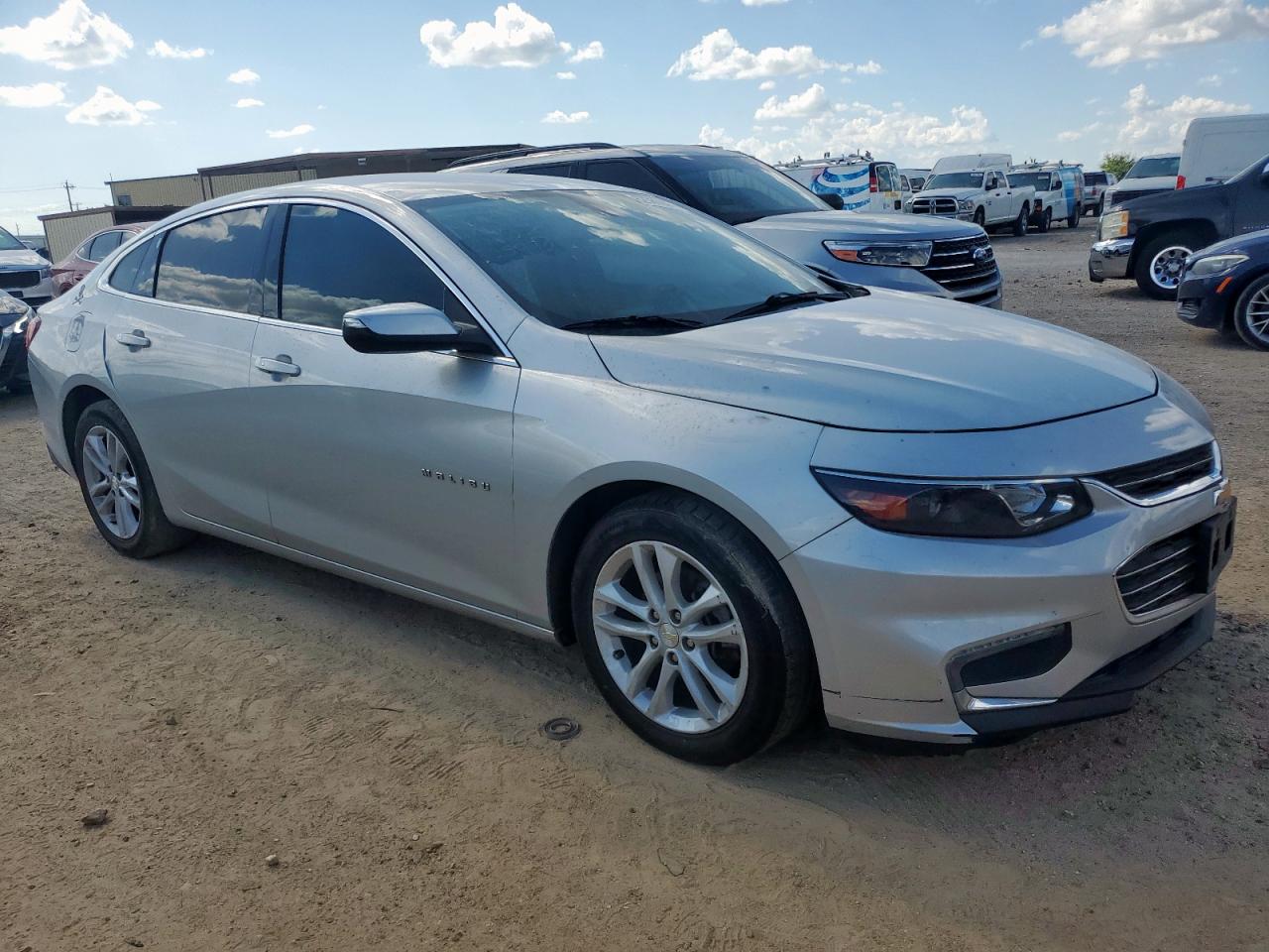 CHEVROLET MALIBU 2018 VIN 1G1ZD5ST7JF225992 zdjęcie 4