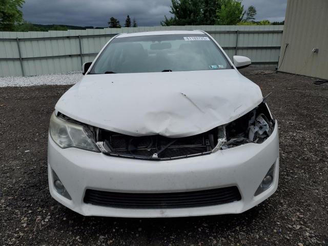 Sedans TOYOTA CAMRY 2014 Biały