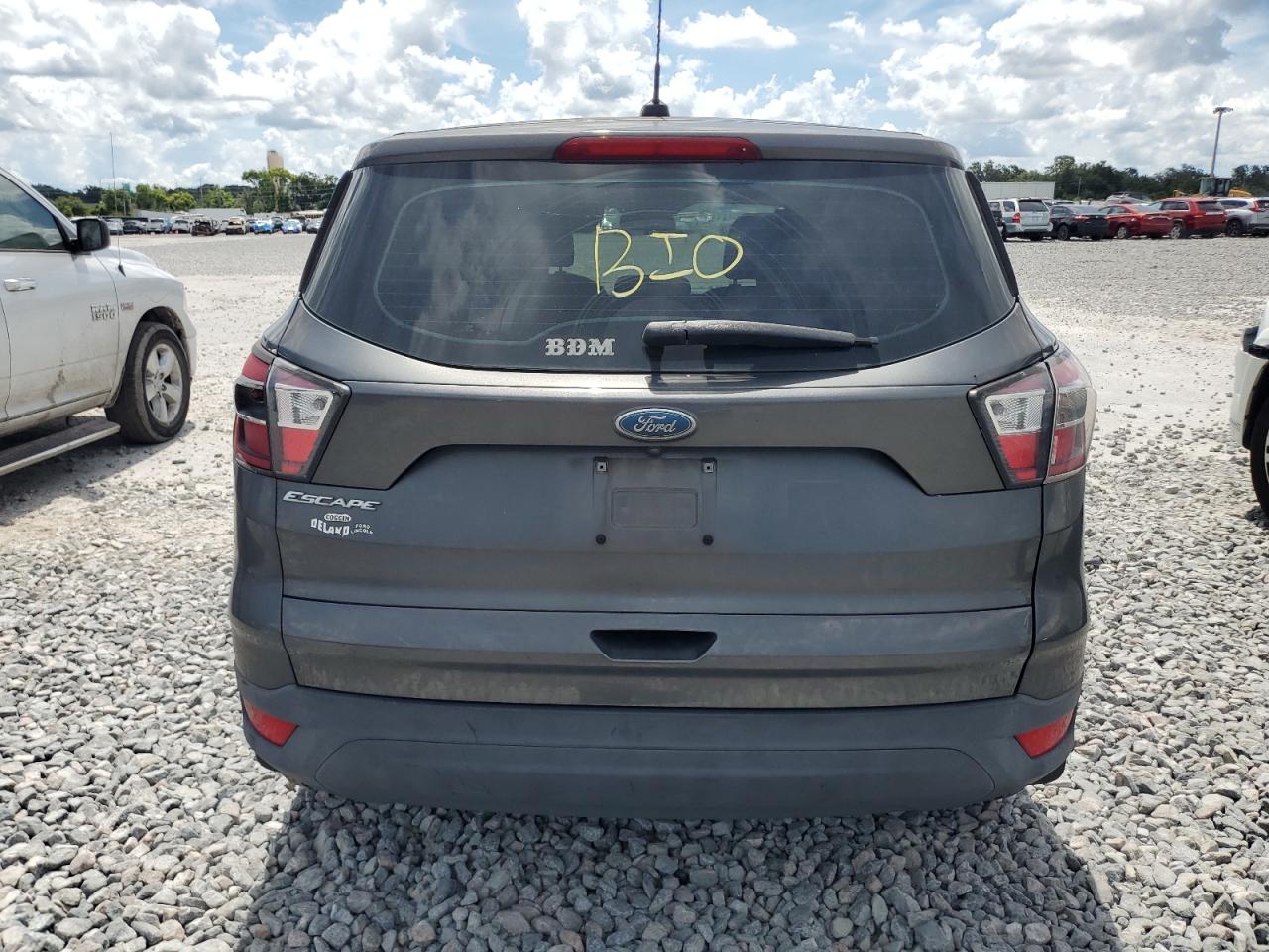 1FMCU0F78HUA10040 FORD ESCAPE 2017