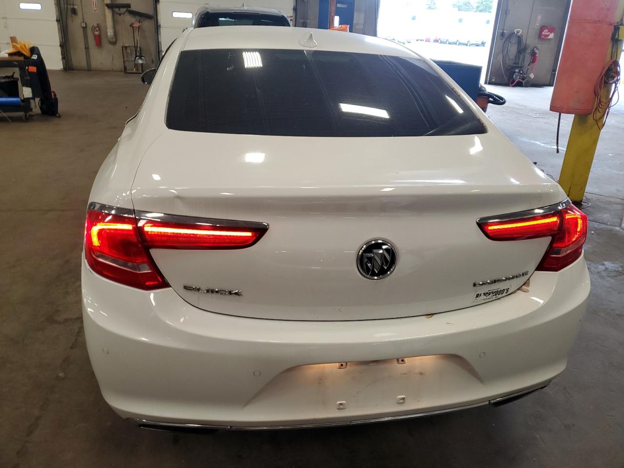 2017 Buick Lacrosse Essence VIN: 1G4ZP5SSXHU181171 Lot: 59096495