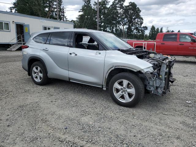  TOYOTA HIGHLANDER 2021 Srebrny