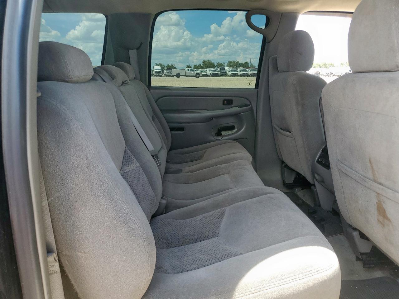 2005 Chevrolet Suburban C1500 VIN: 3GNEC16Z95G257855 Lot: 61812335