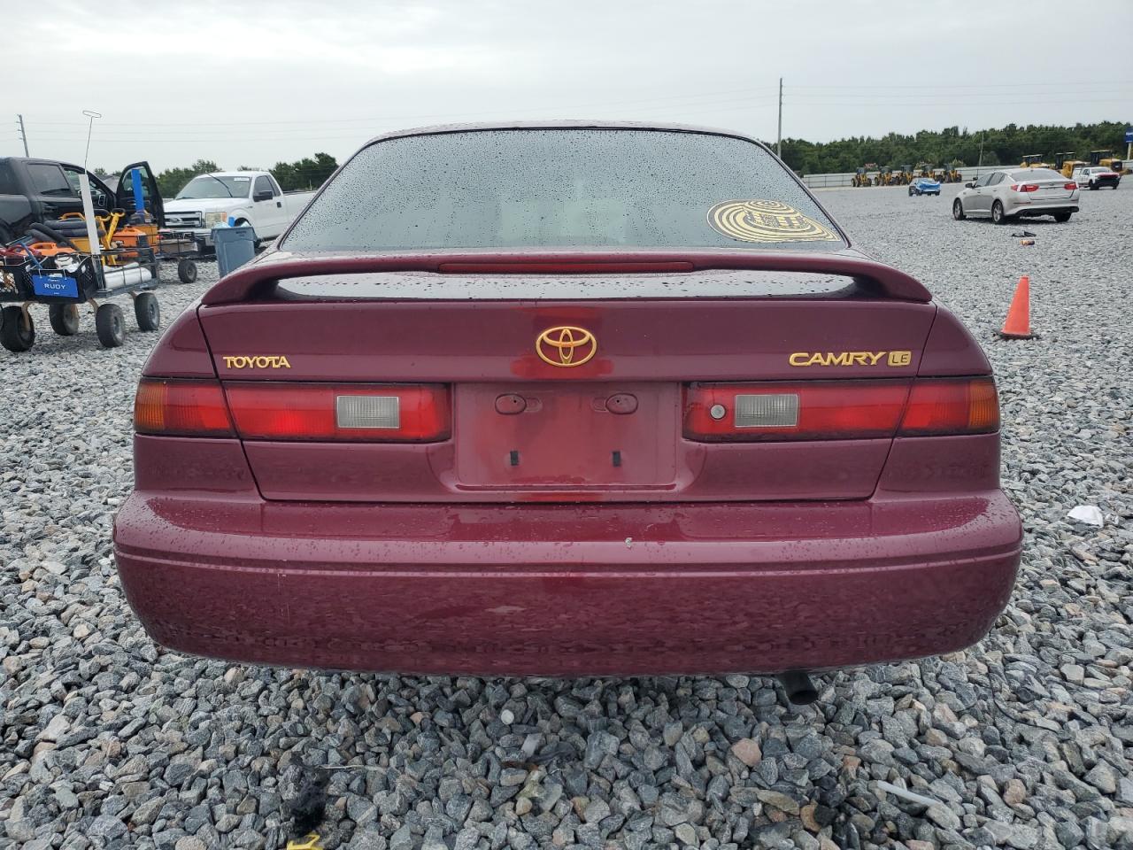 1997 Toyota Camry Ce VIN: 4T1BG22K6VU032932 Lot: 62952335