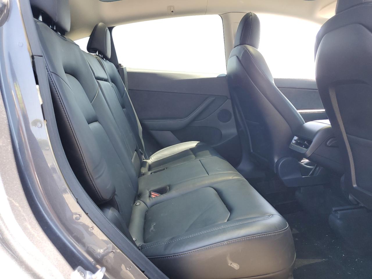 TESLA MODEL Y 2022 VIN 7SAYGDEE4NF481392 zdjęcie 10