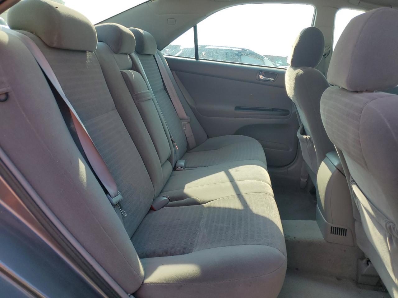 2005 Toyota Camry Le VIN: 4T1BE30K35U990103 Lot: 62395035
