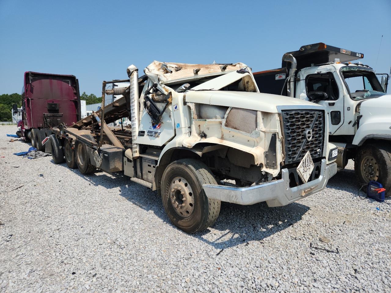 2024 Volvo Vhd Roll-Off Container Truck for Sale in Eight Mile, AL - Rollover
