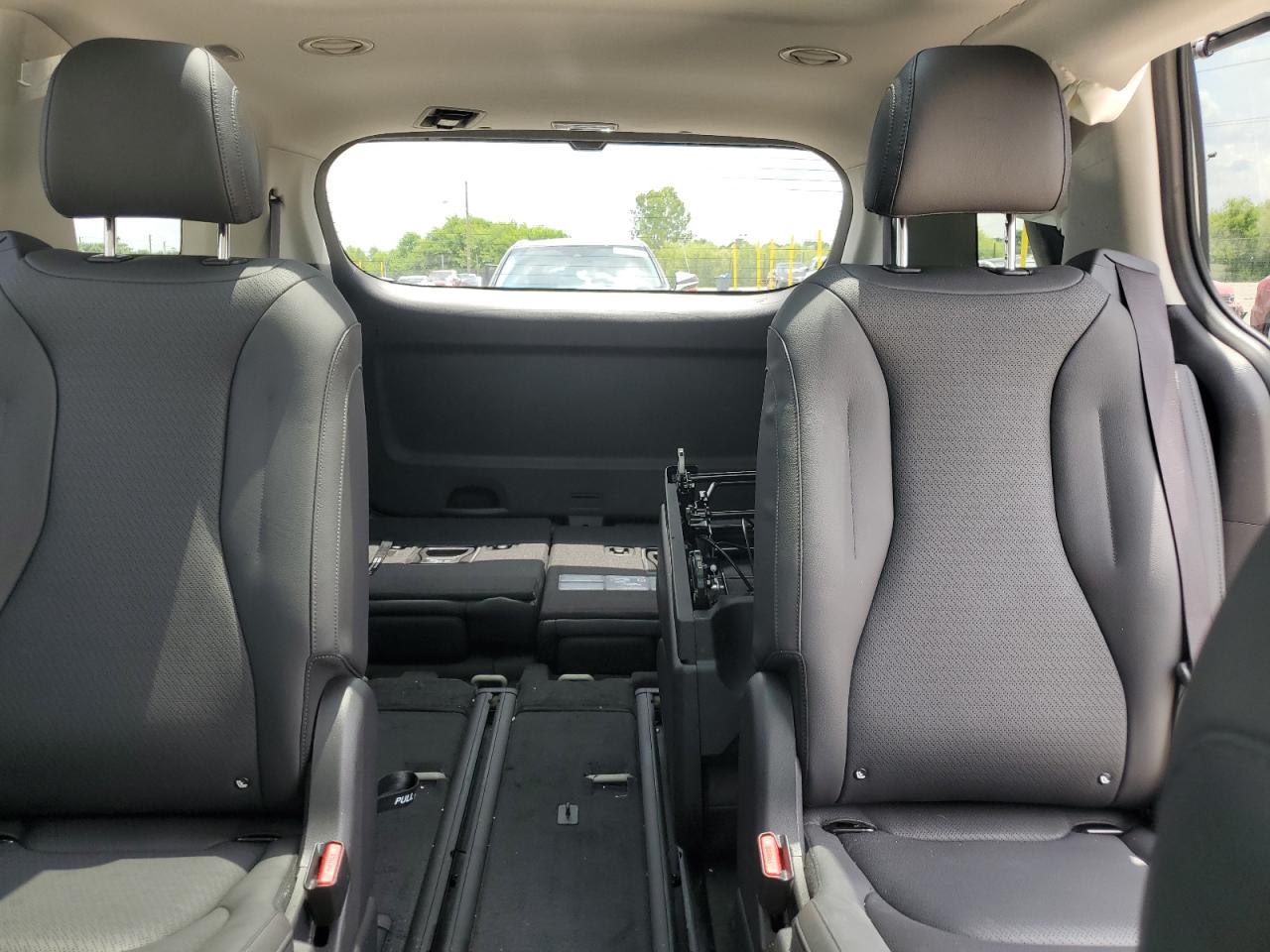 2025 Kia Carnival Sx VIN: KNDNE5KA0S6045157 Lot: 61156495