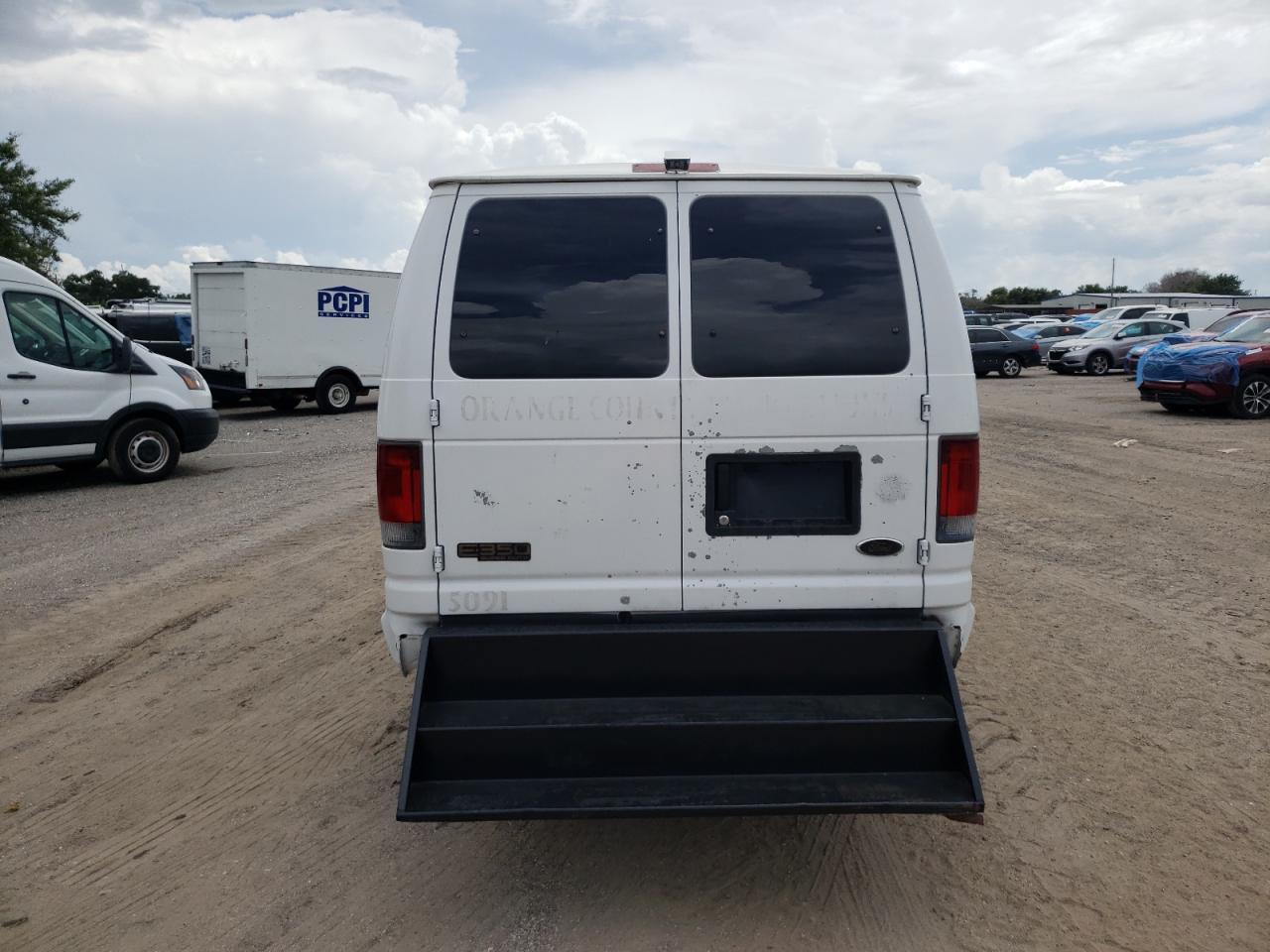 2004 Ford Econoline E350 Super Duty Van VIN: 1FTSS34S74HB25231 Lot: 60015655