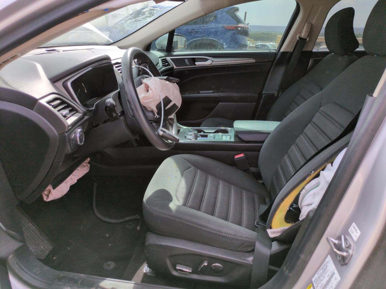 3FA6P0LU5KR104769 FORD FUSION 2019