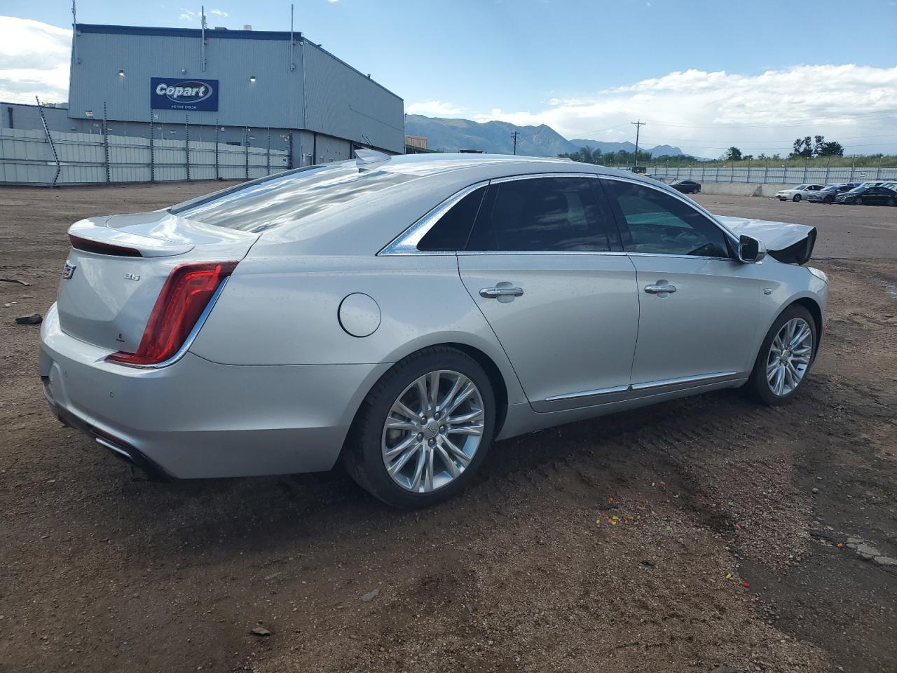 CADILLAC XTS 2018 VIN 2G61N5S35J9156071 фото 3