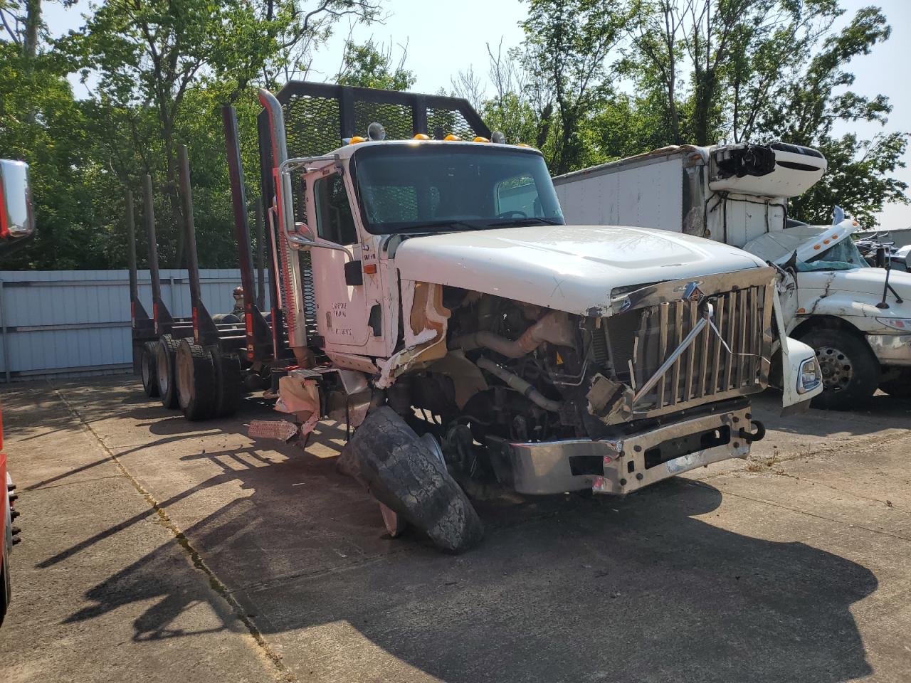 2015 International 5900I Log Truck for Sale in West Mifflin, PA - Front End