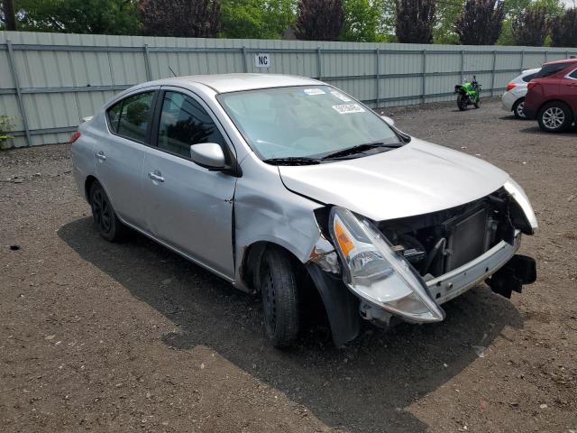  NISSAN VERSA 2019 Silver