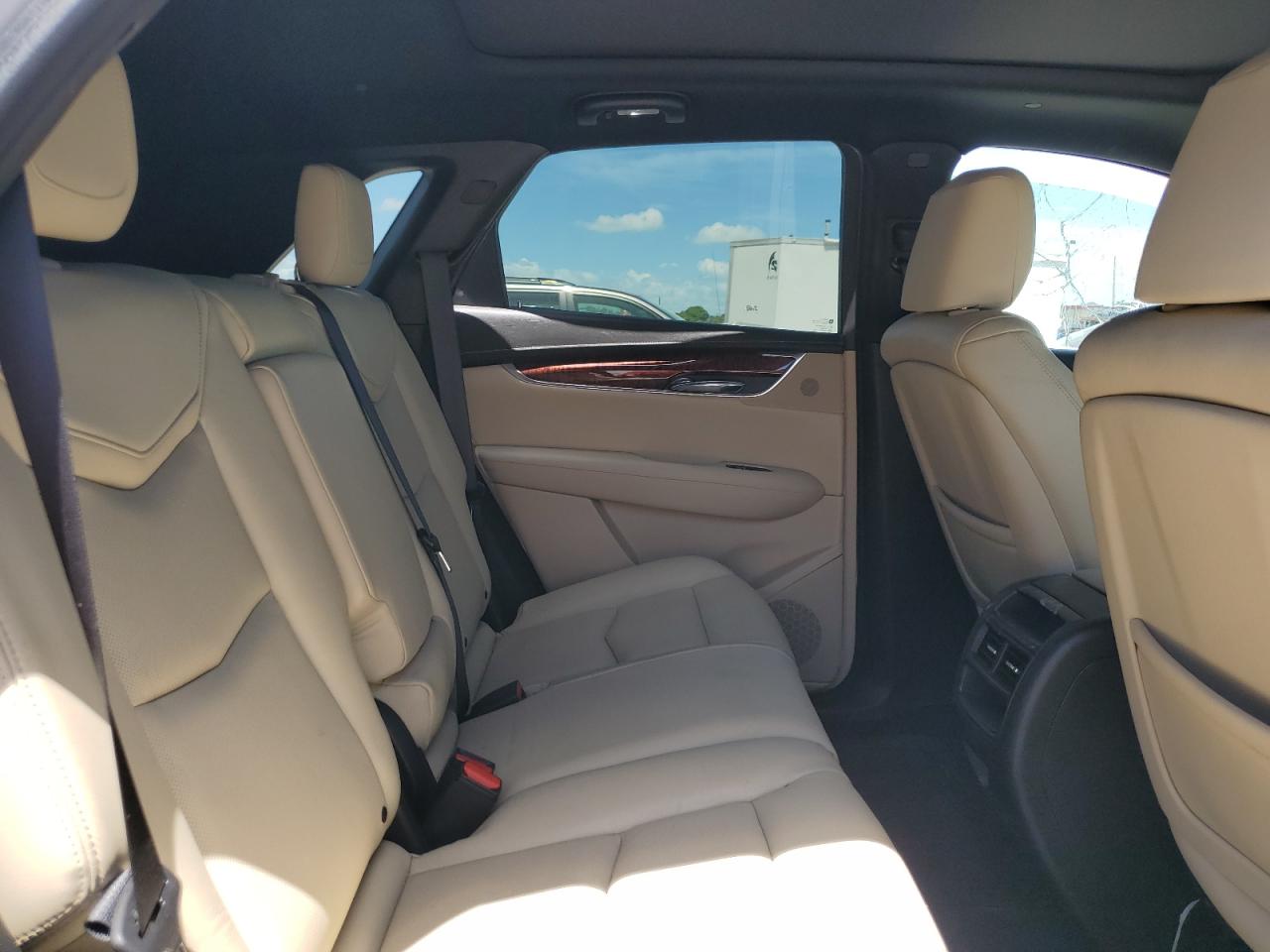 2017 Cadillac Xt5 Luxury VIN: 1GYKNBRS8HZ111214 Lot: 60972515
