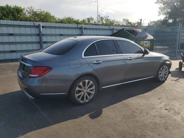 Седаны MERCEDES-BENZ E-CLASS 2017 Серый