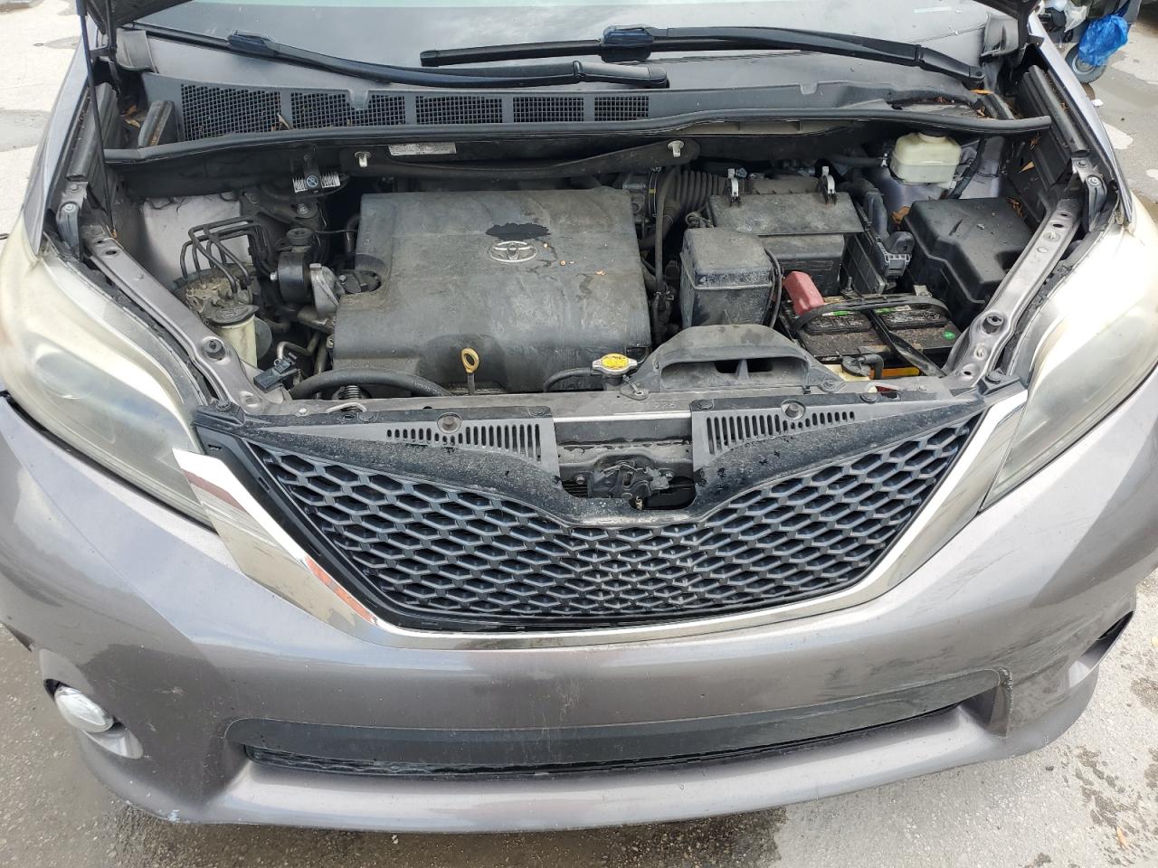 TOYOTA SIENNA 2016 VIN 5TDXK3DC4GS749888 фото 12