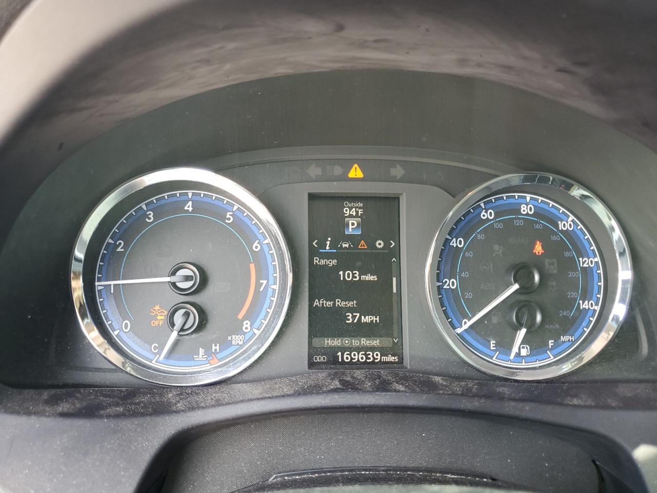 5YFBURHE5HP634584 TOYOTA COROLLA 2017