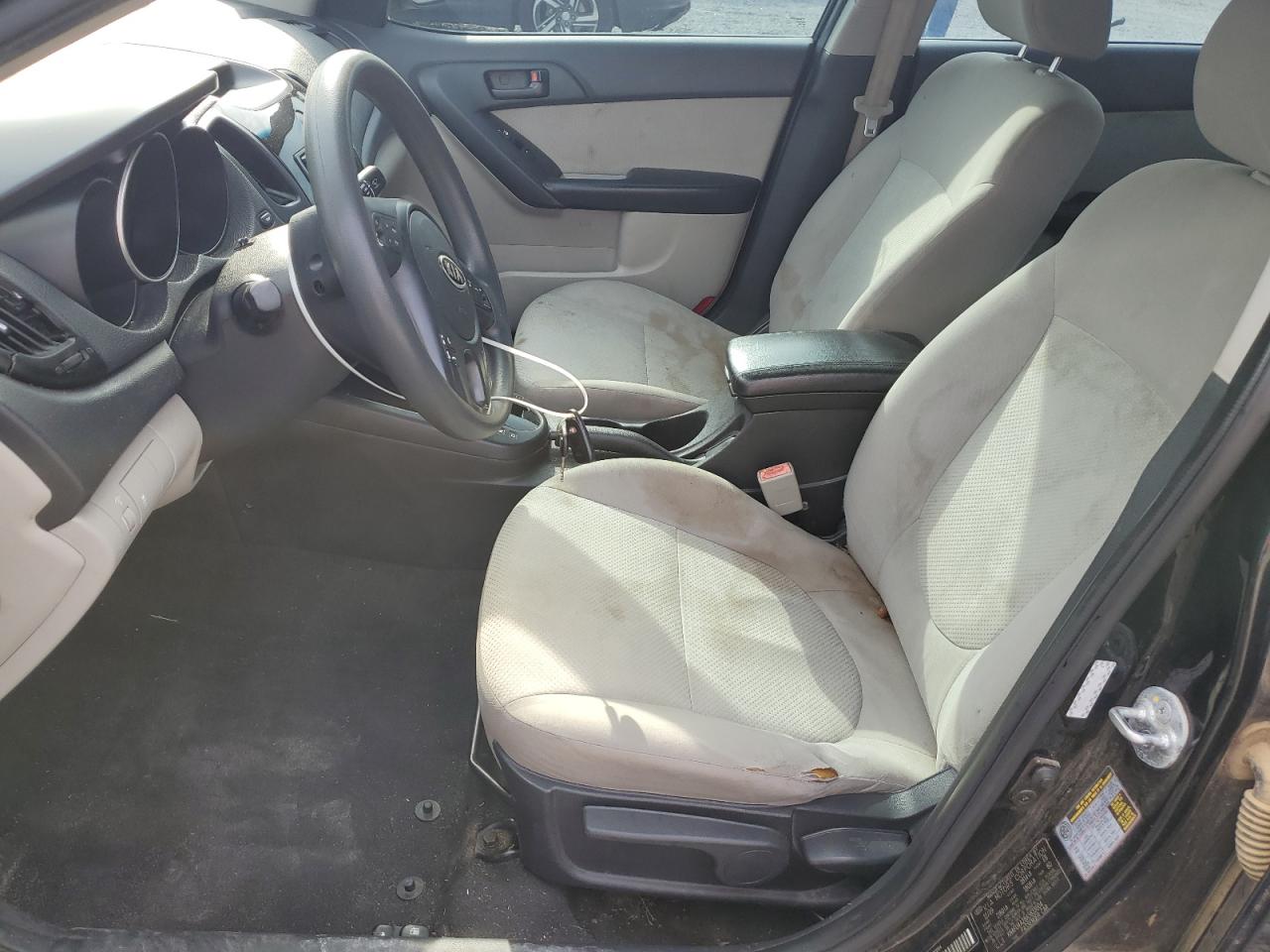 2010 Kia Forte Ex VIN: KNAFU4A28A5833004 Lot: 62884965