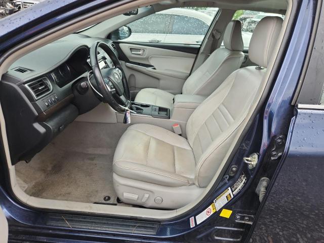  TOYOTA CAMRY 2016 Granatowy