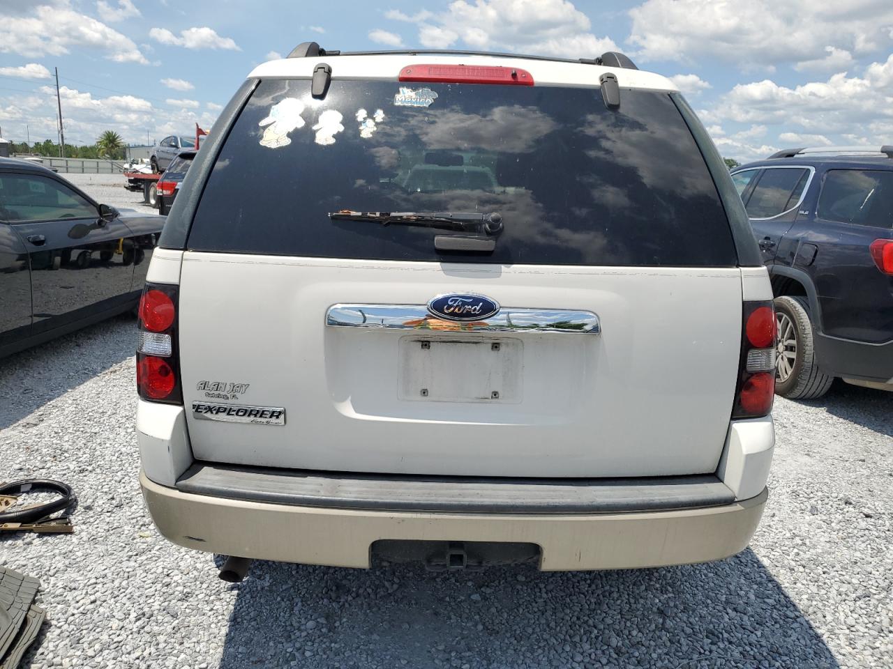 2008 Ford Explorer Eddie Bauer VIN: 1FMEU64E28UA89251 Lot: 61825355
