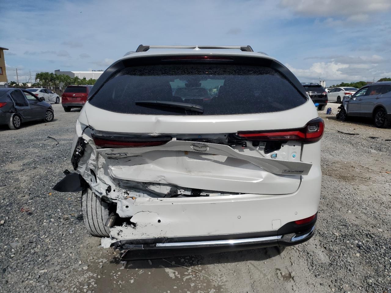 2024 Mazda Cx-90 Premium VIN: JM3KKDHD4R1181068 Lot: 60502735