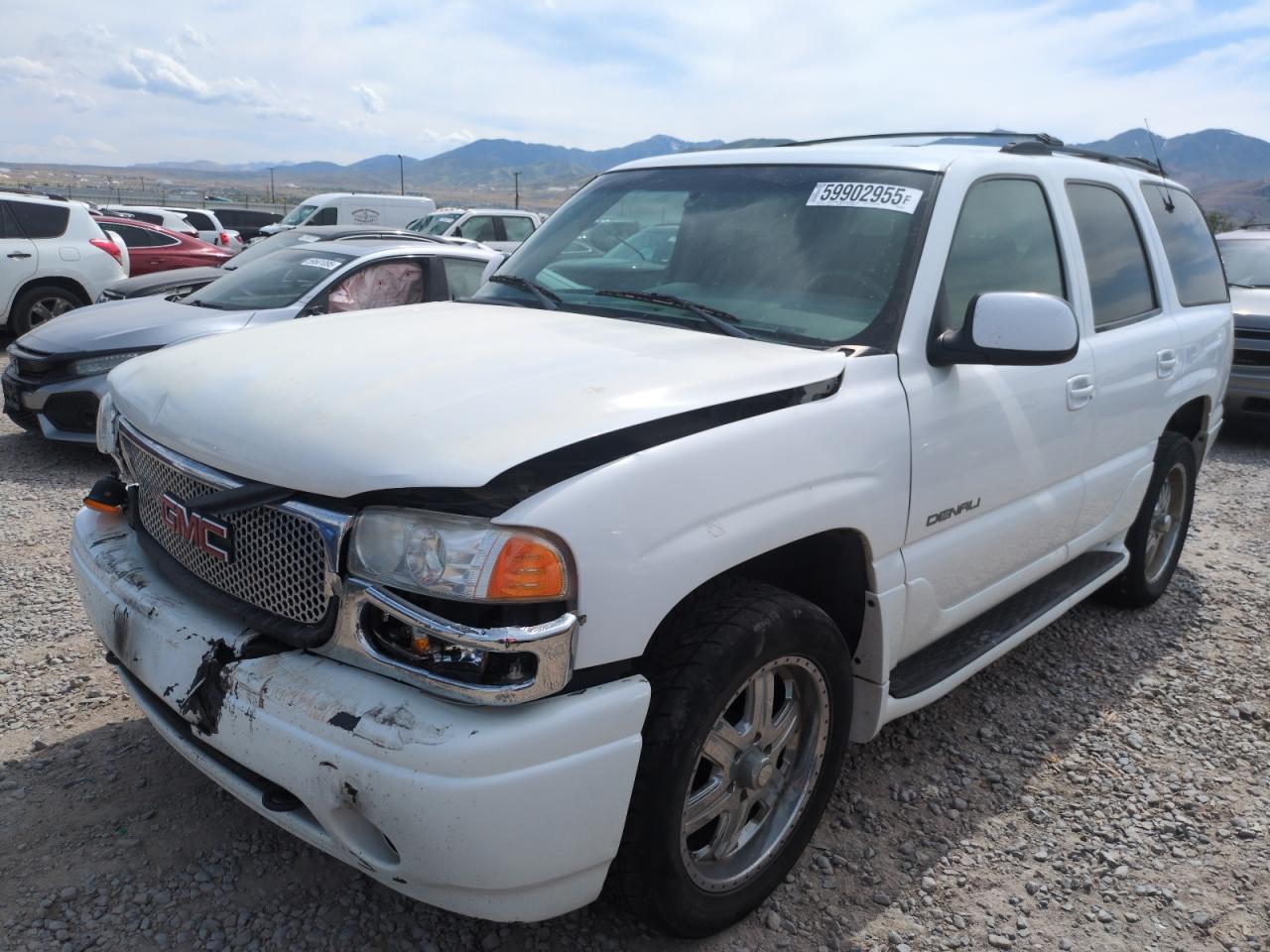2001 Gmc Denali продається в Magna, UT - Front End