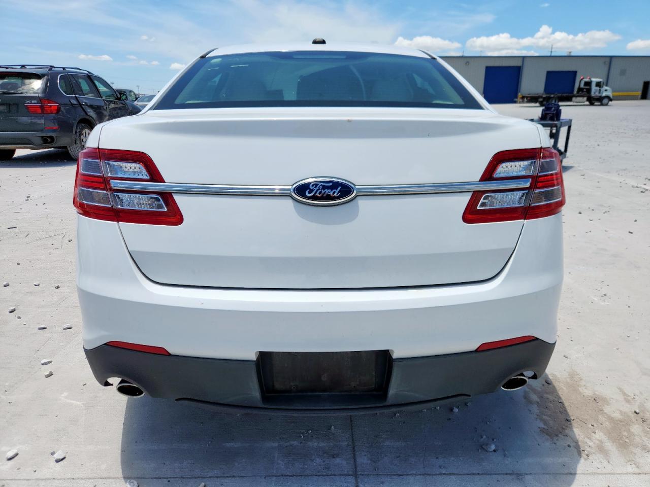 2013 Ford Taurus Sel VIN: 1FAHP2E89DG117670 Lot: 63236155