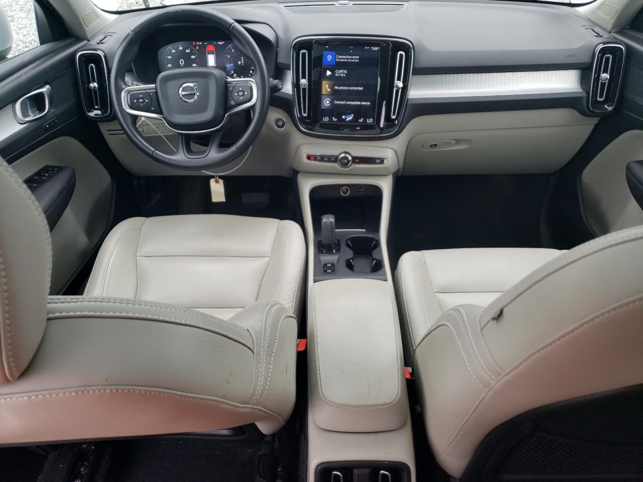 2020 Volvo Xc40 T5 Momentum VIN: YV4162UKXL2263175 Lot: 62497935