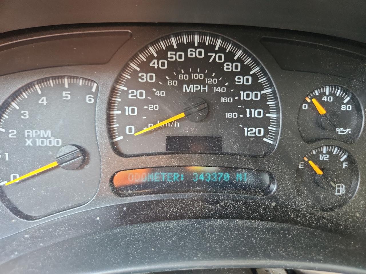 2004 GMC Yukon VIN: 1GKEC13V34R100996 Lot: 61495425