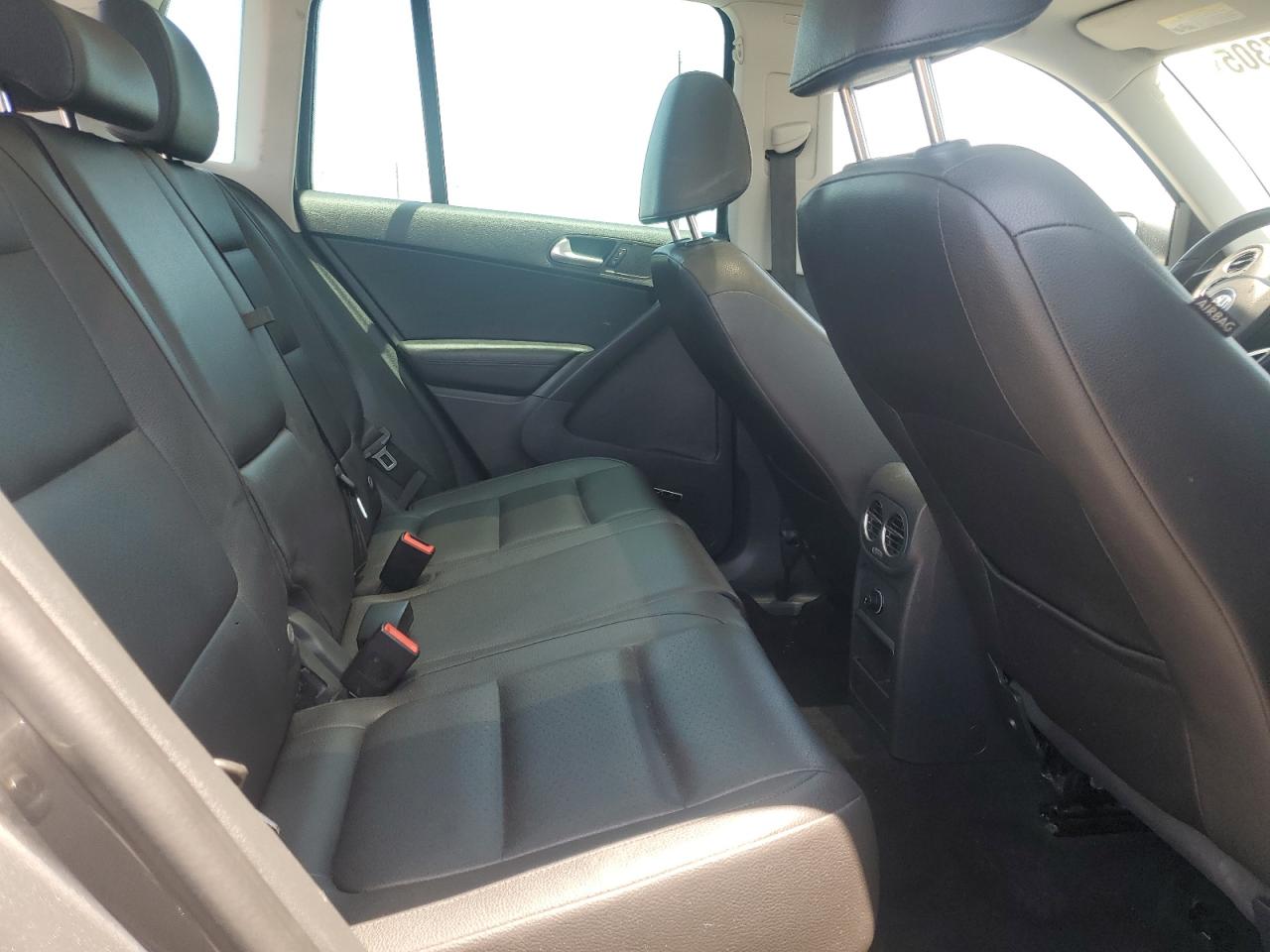 2015 Volkswagen Tiguan S VIN: WVGAV7AX6FW506427 Lot: 62987305