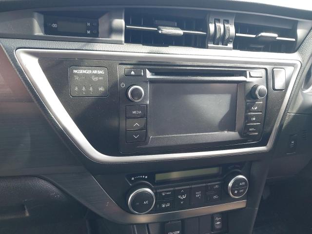 2013 TOYOTA AURIS ICON