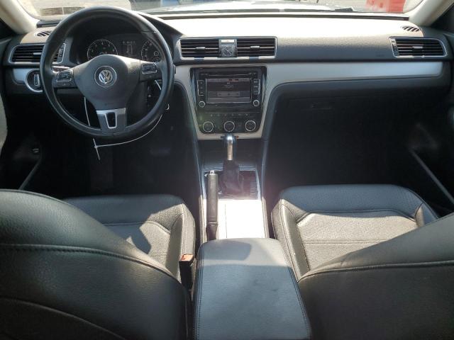 Sedans VOLKSWAGEN PASSAT 2012 Silver