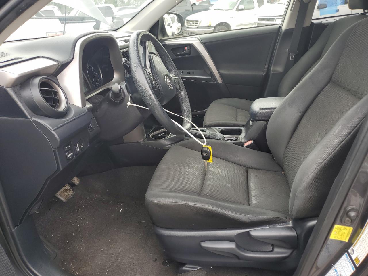 2017 Toyota Rav4 Le VIN: JTMBFREV3HJ165658 Lot: 61004495