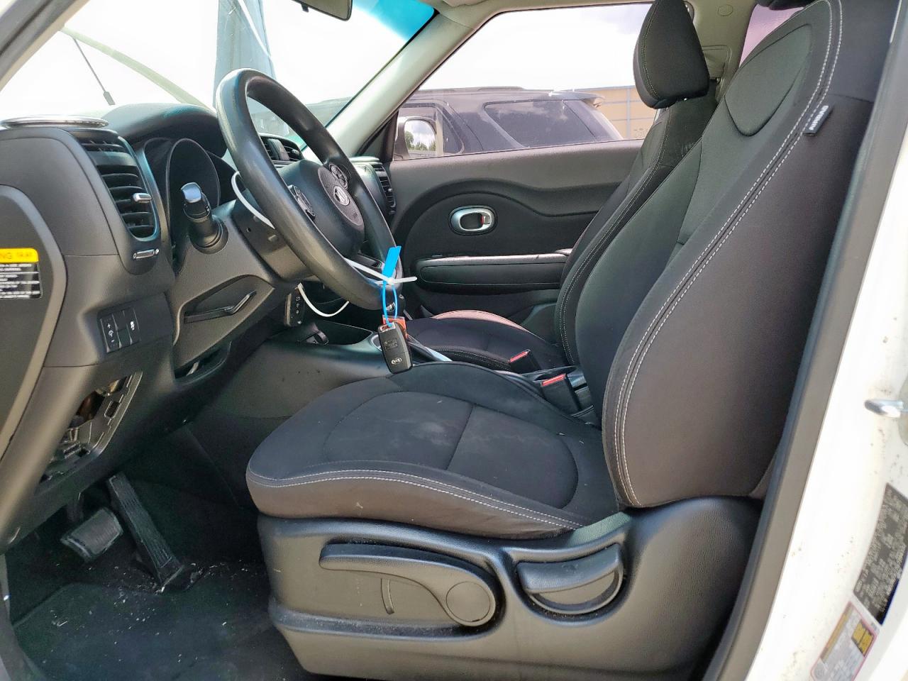KIA SOUL 2016 VIN KNDJN2A27G7394552 zdjęcie 7