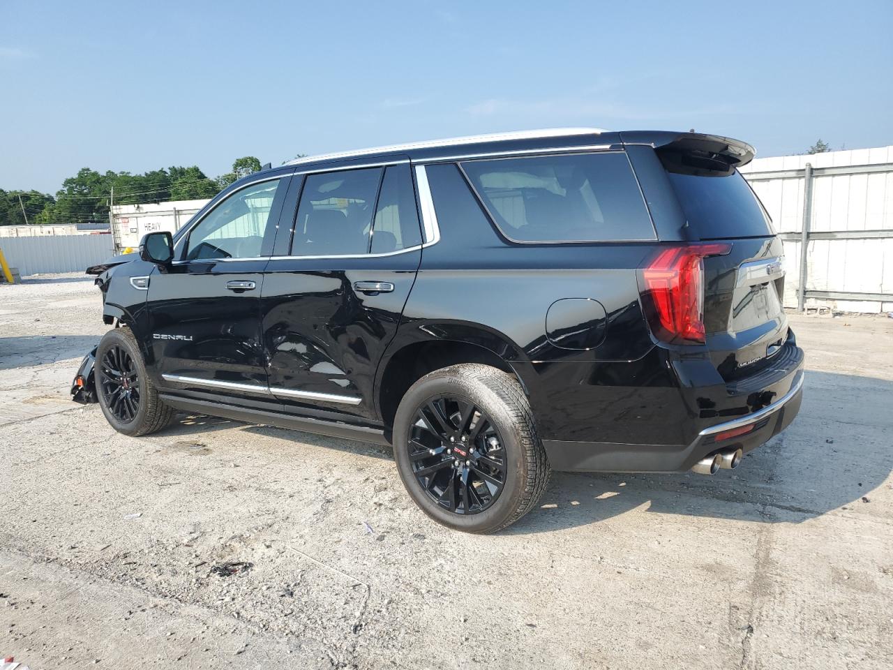 GMC YUKON 2024 VIN 1GKS2DKL4RR384931 photo 2
