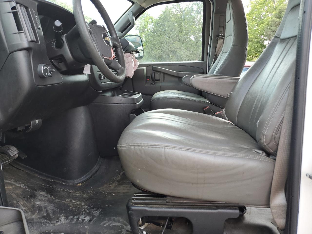 2017 Chevrolet Express G2500 VIN: 1GCWGAFF8H1349405 Lot: 60618225