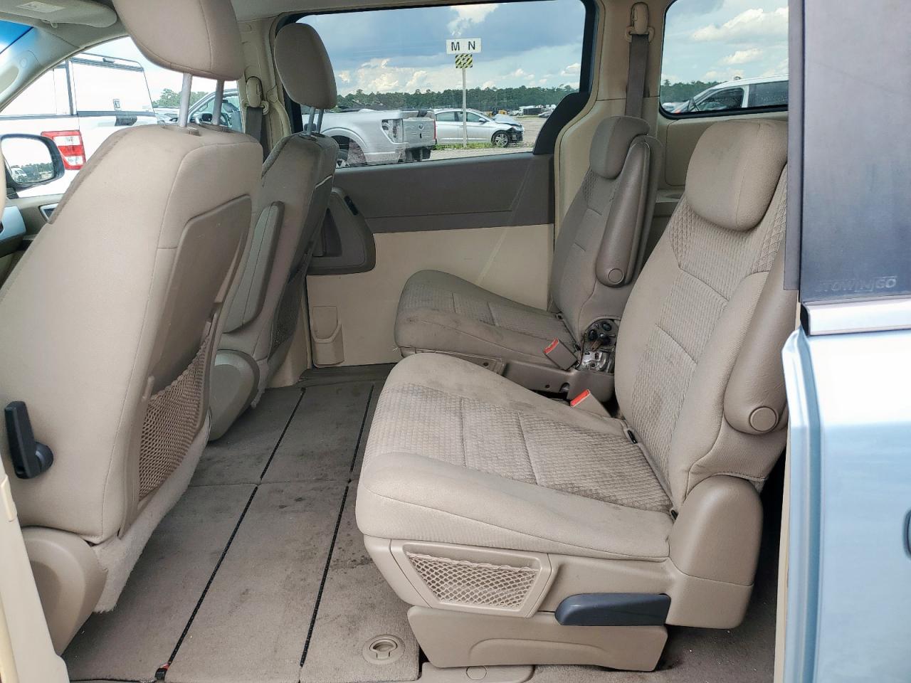 2010 Chrysler Town & Country Touring VIN: 2A4RR5D14AR149431 Lot: 62562475