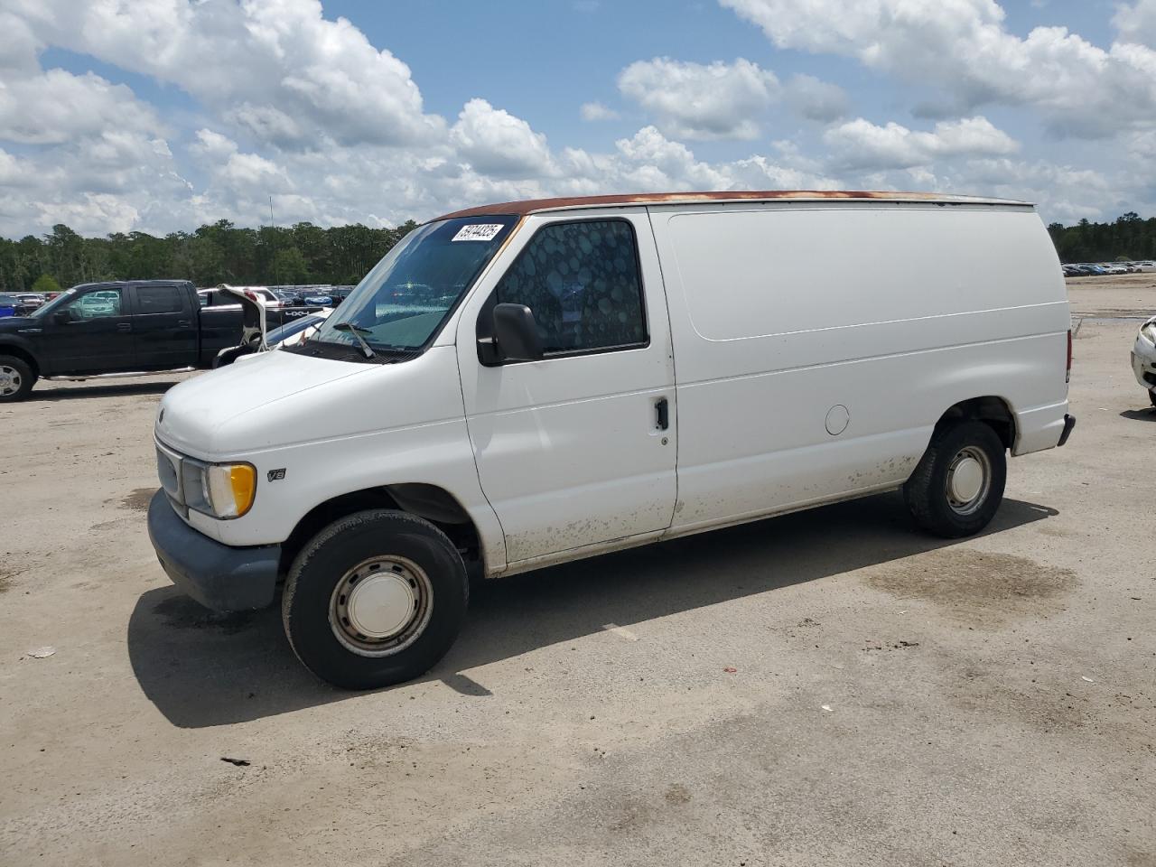 2000 Ford Econoline E150 Van for Sale in Harleyville, SC - Side