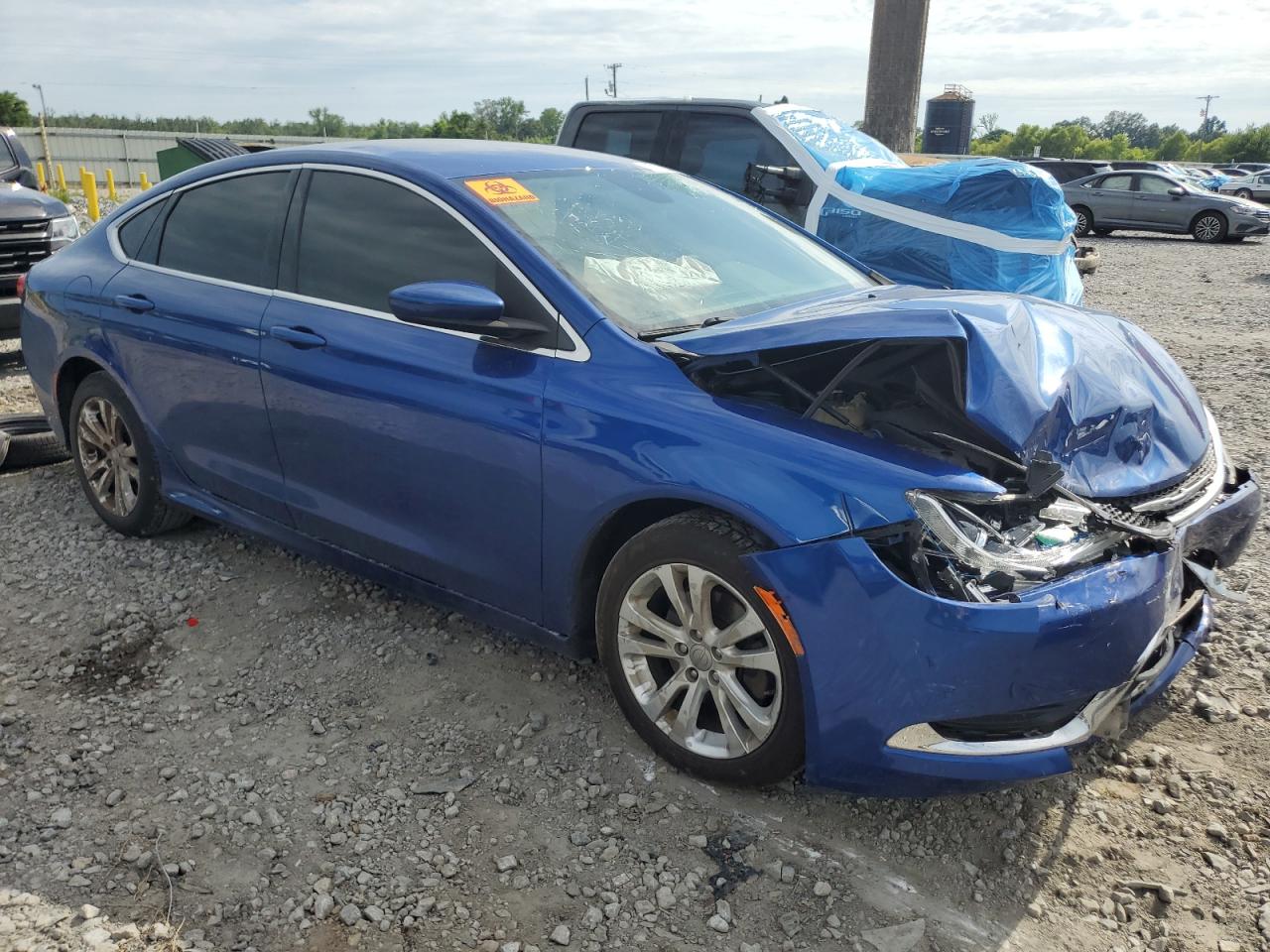 CHRYSLER 200 2015 VIN 1C3CCCAB4FN750572 фото 4