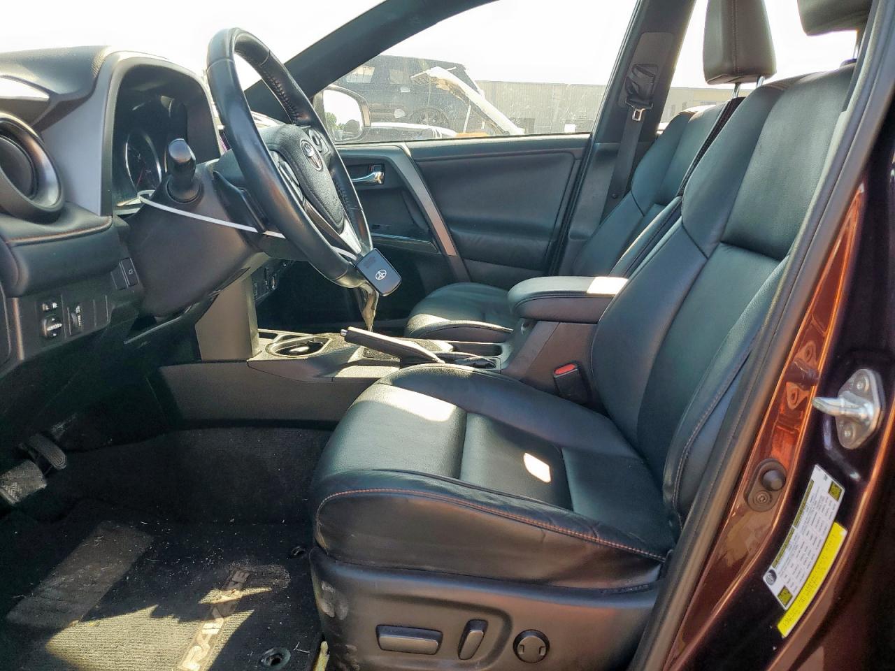 2T3NFREV1GW249426 TOYOTA RAV4 2016