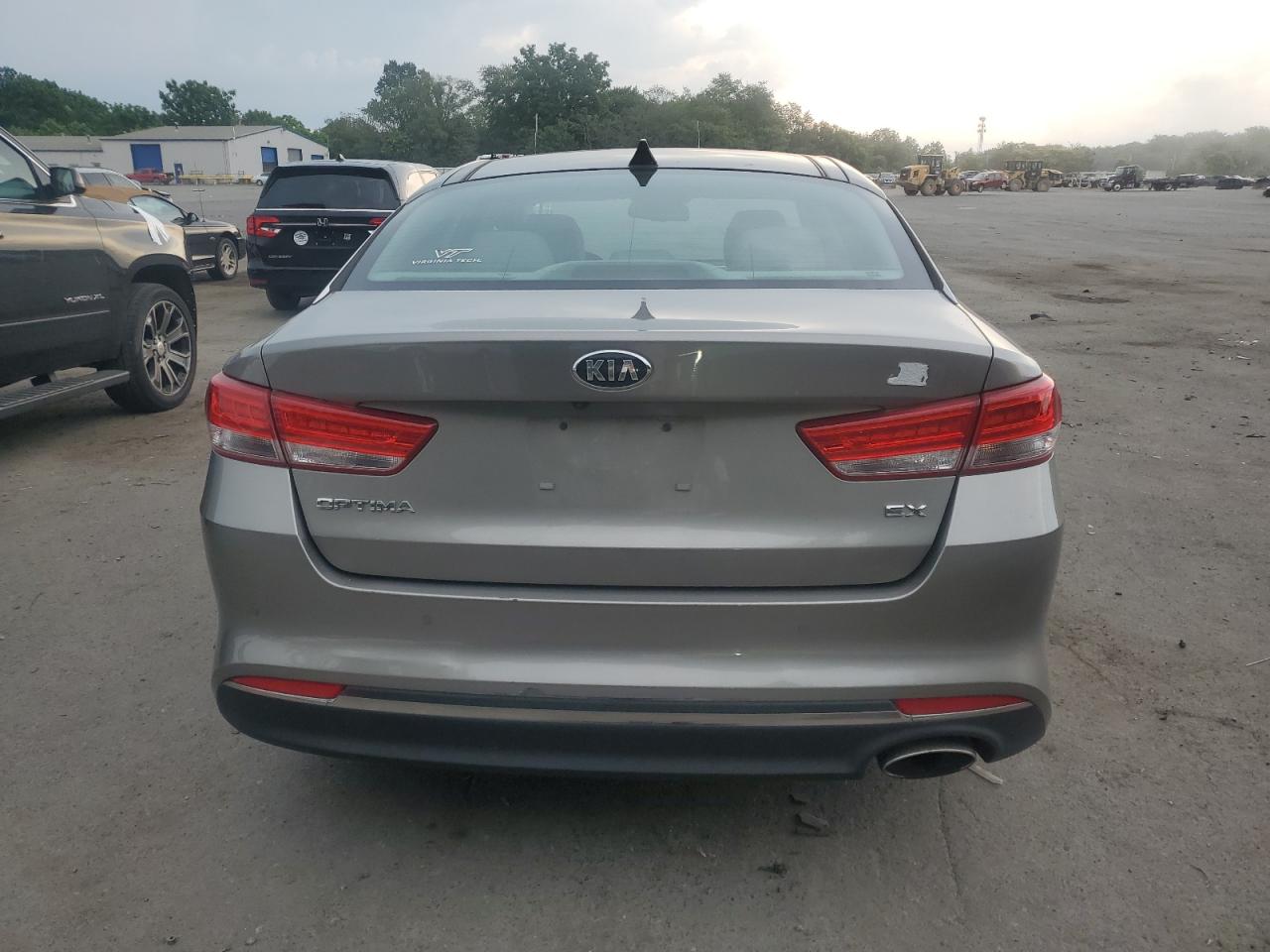 2017 Kia Optima Ex VIN: 5XXGU4L32HG173979 Lot: 62598265