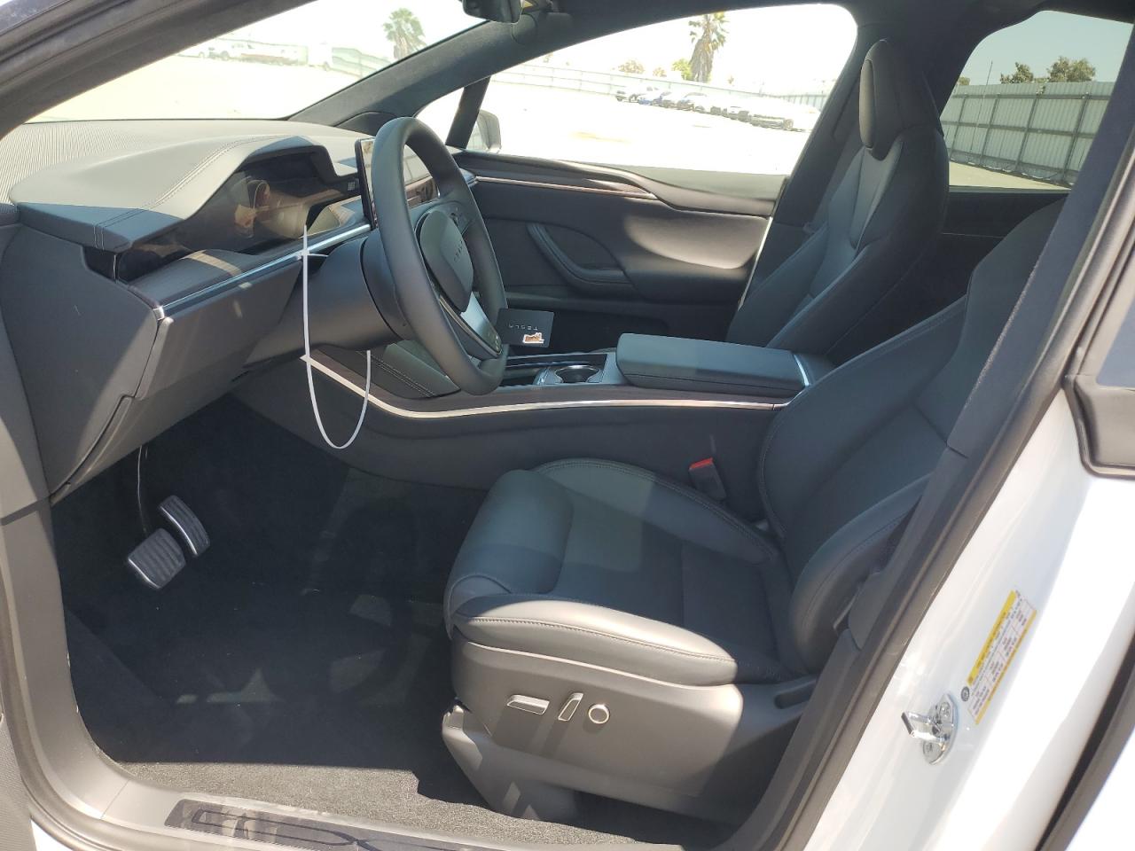 2025 Tesla Model X VIN: 7SAXCDE57SF471541 Lot: 61788905
