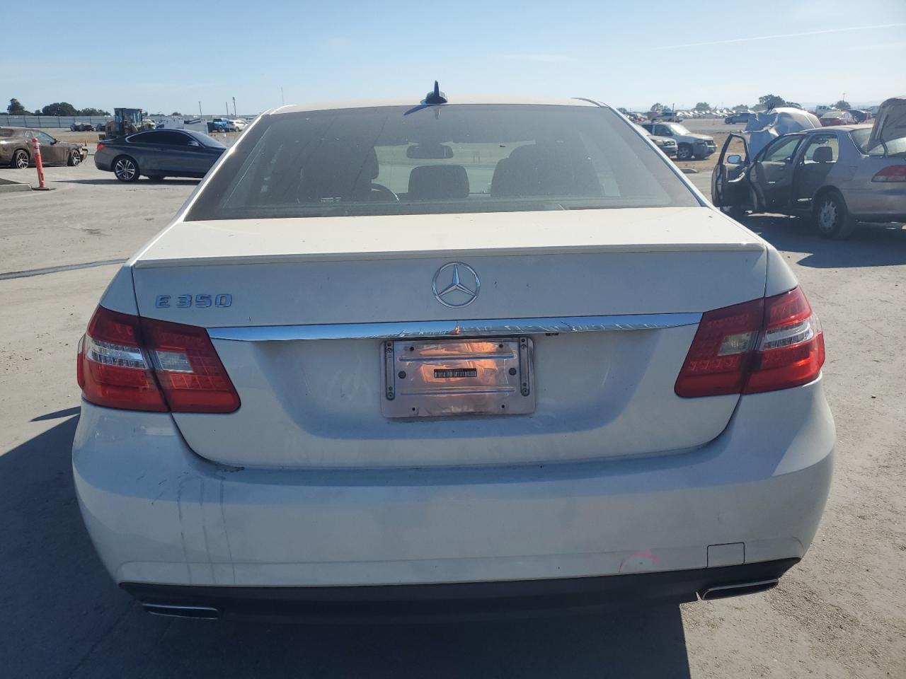 MERCEDES-BENZ E-CLASS 2011 VIN WDDHF5GB2BA504848 zdjęcie 6