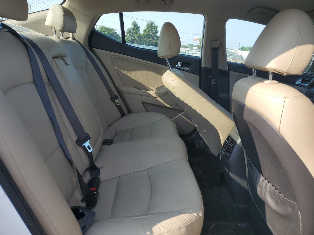 2014 Kia Optima Hybrid VIN: KNAGN4AD0E5076284 Lot: 91493145