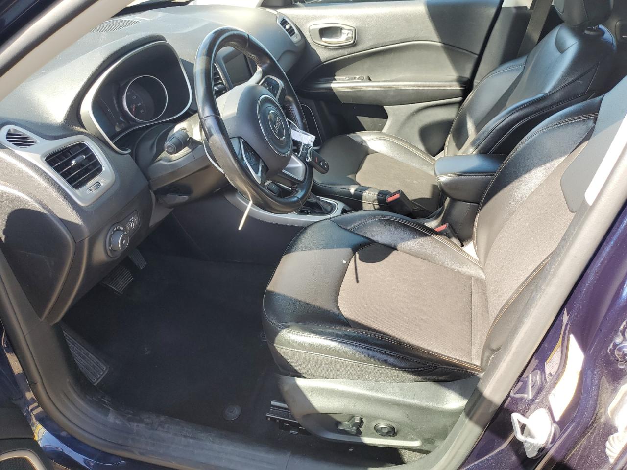 JEEP COMPASS 2020 VIN 3C4NJDBB2LT164611 photo 7